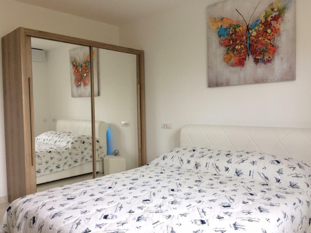 Apartment Marina Komiza Luaran gambar