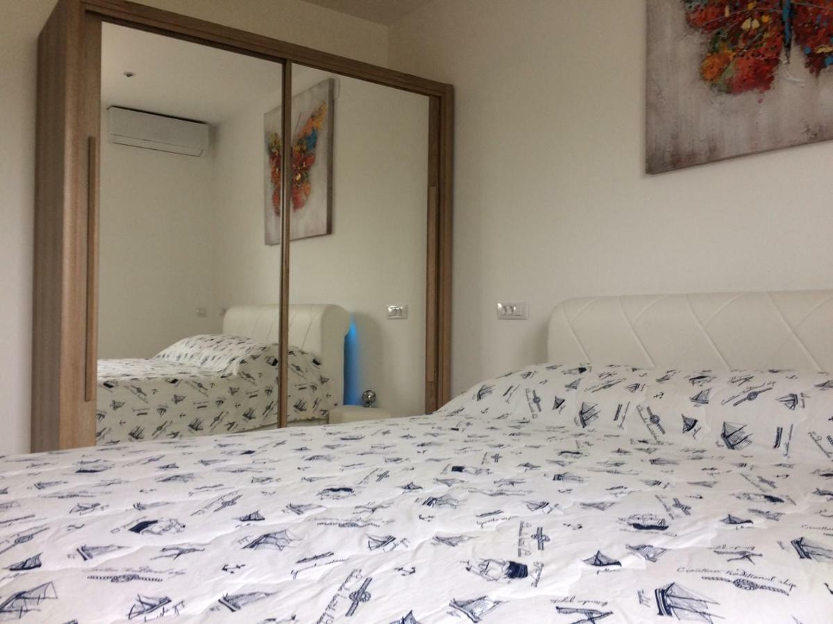 Apartment Marina Komiza Luaran gambar